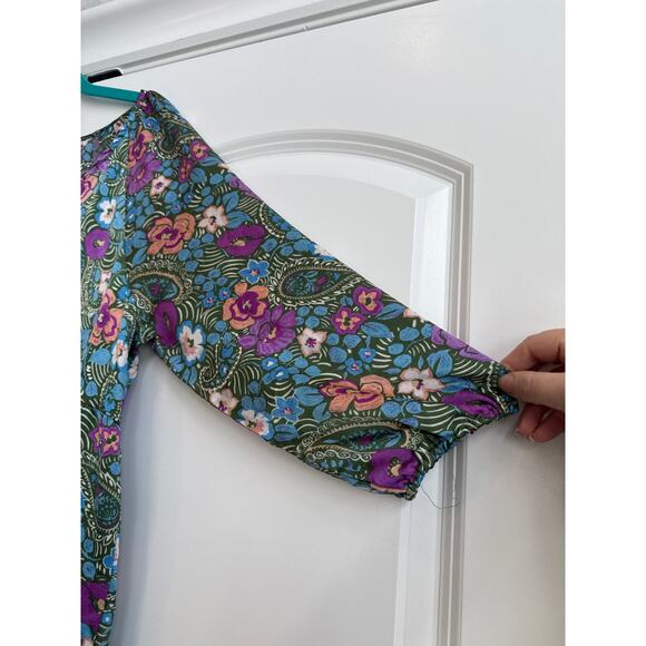 Umgee Multicolor Floral/ Paisley Knee Length Dress with Bishop Statement Sleeves - Picture 3 of 5